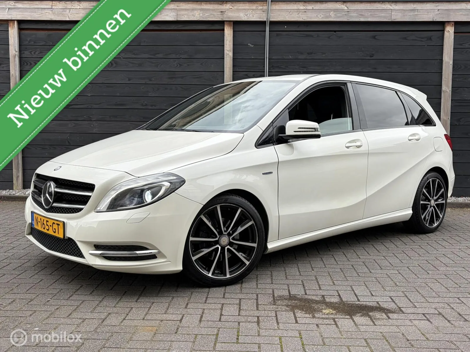 Mercedes-Benz B-Klasse (2011) — foto 1