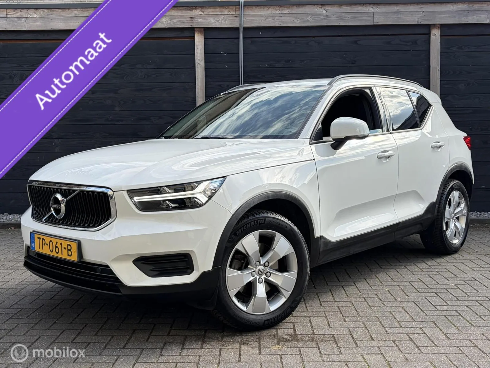 Volvo XC40 (2018) — foto 1