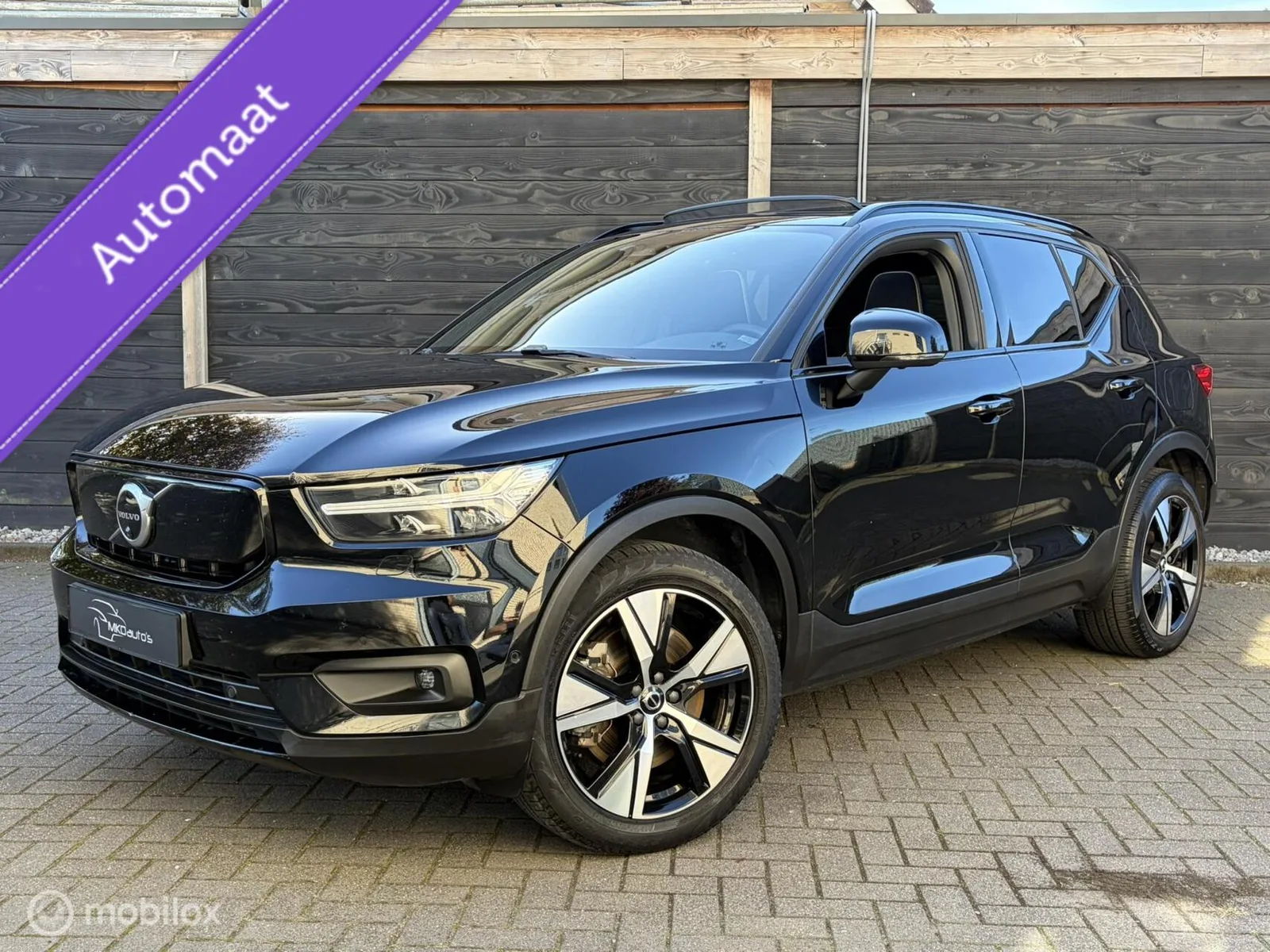 Volvo XC40 (2021) — foto 1