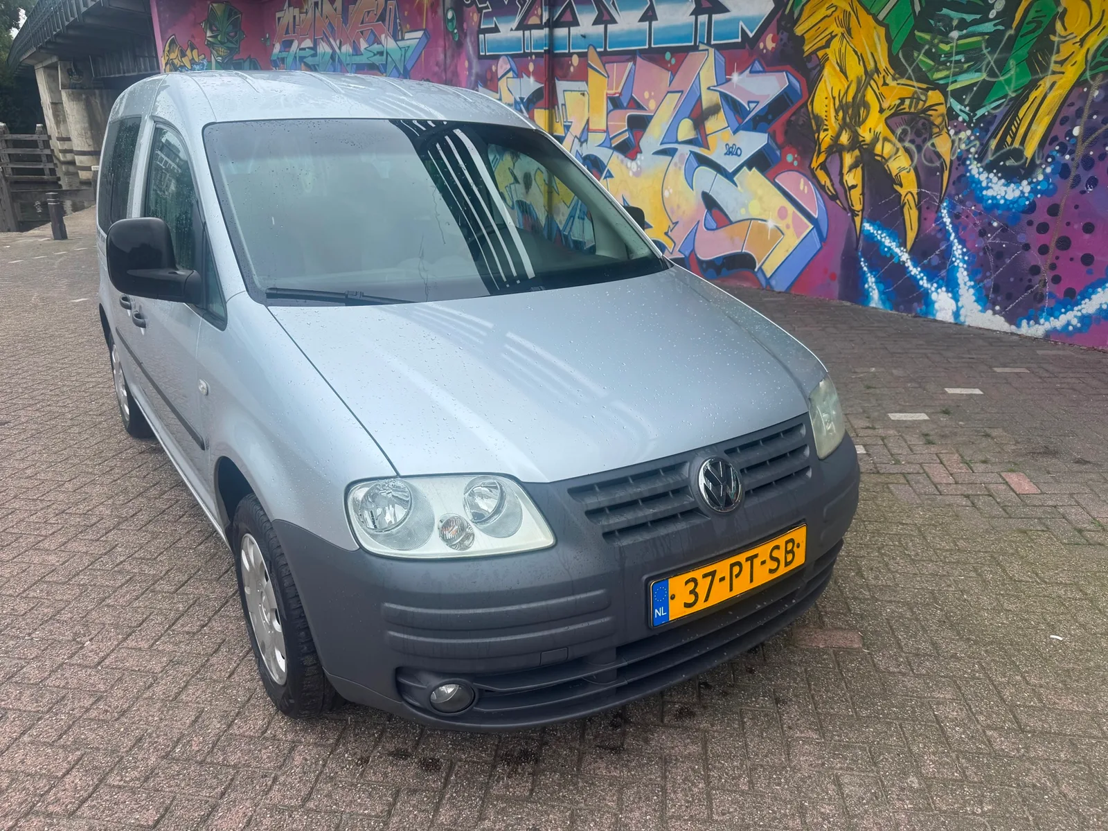 Volkswagen Caddy (2004) — foto 1