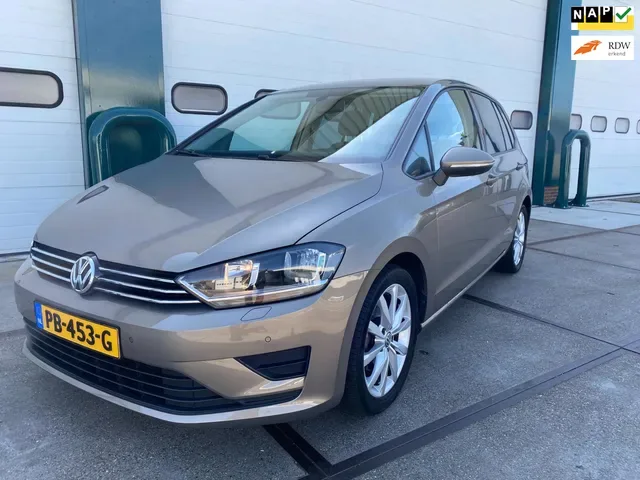 Volkswagen Golf Sportsvan (2014) — foto 1