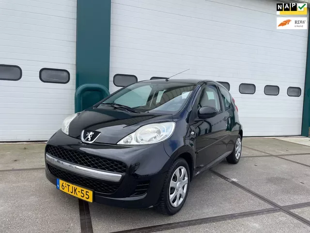 Peugeot 107 (2009) — foto 1