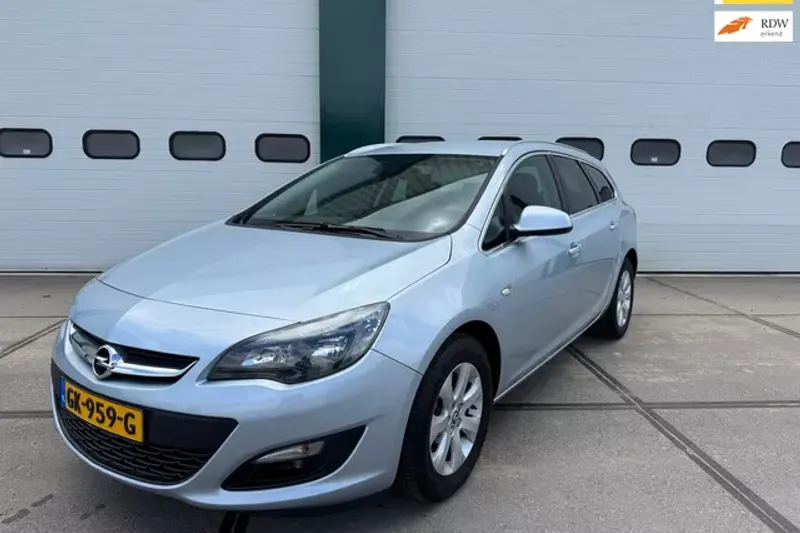 Opel Astra (2015)