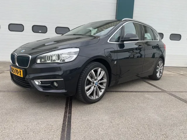 BMW 2-Serie Active Tourer (2016) — foto 1