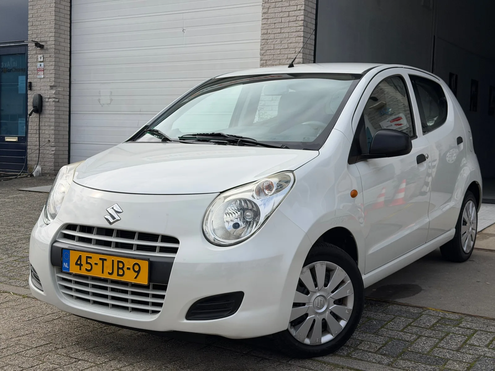 Suzuki Alto (2012) — foto 1