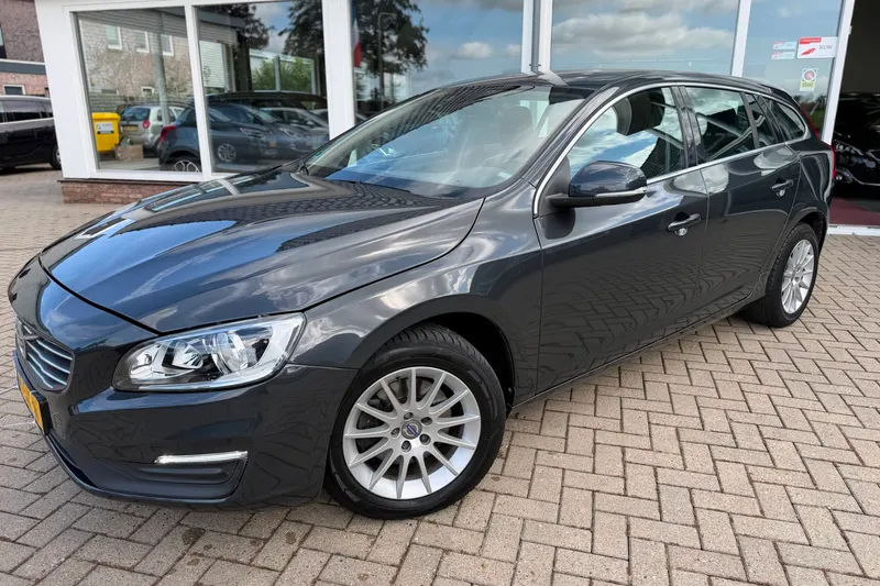 Volvo V60 (2015)