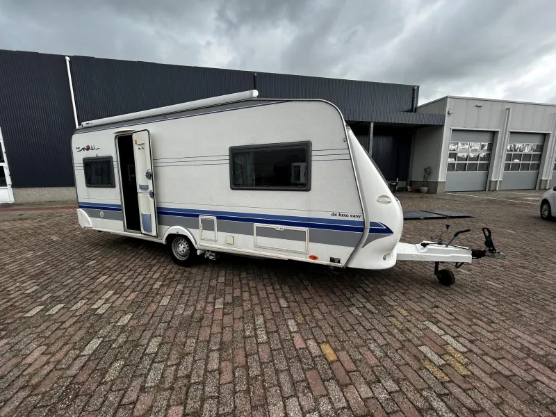 Hobby De Luxe Easy (2004) — foto 1