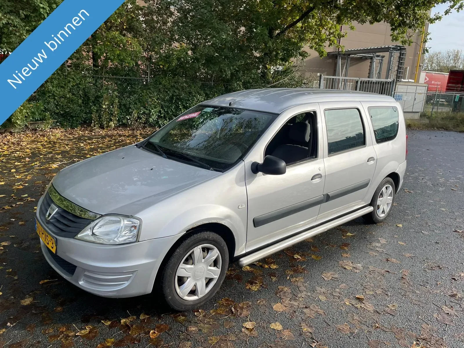 Dacia Logan MCV (2010) — foto 1