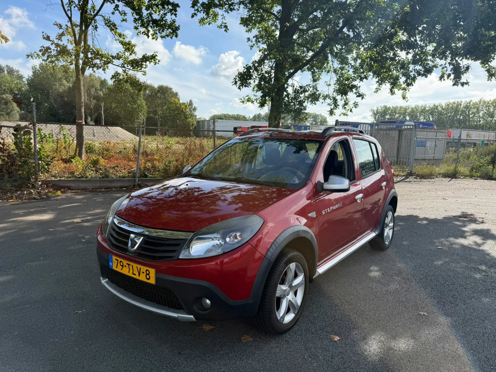 Dacia Sandero (2012) — foto 1