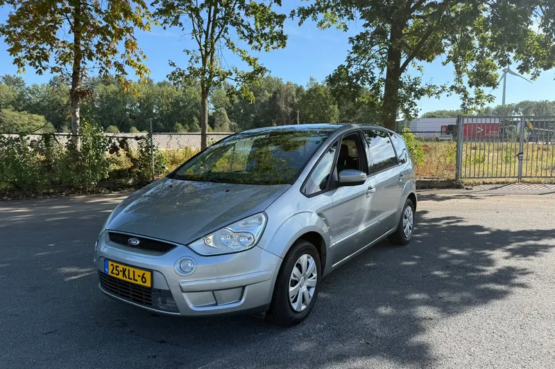 Ford S-Max (2010)