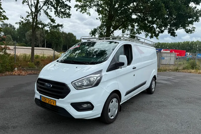 Ford Transit Custom (2023)