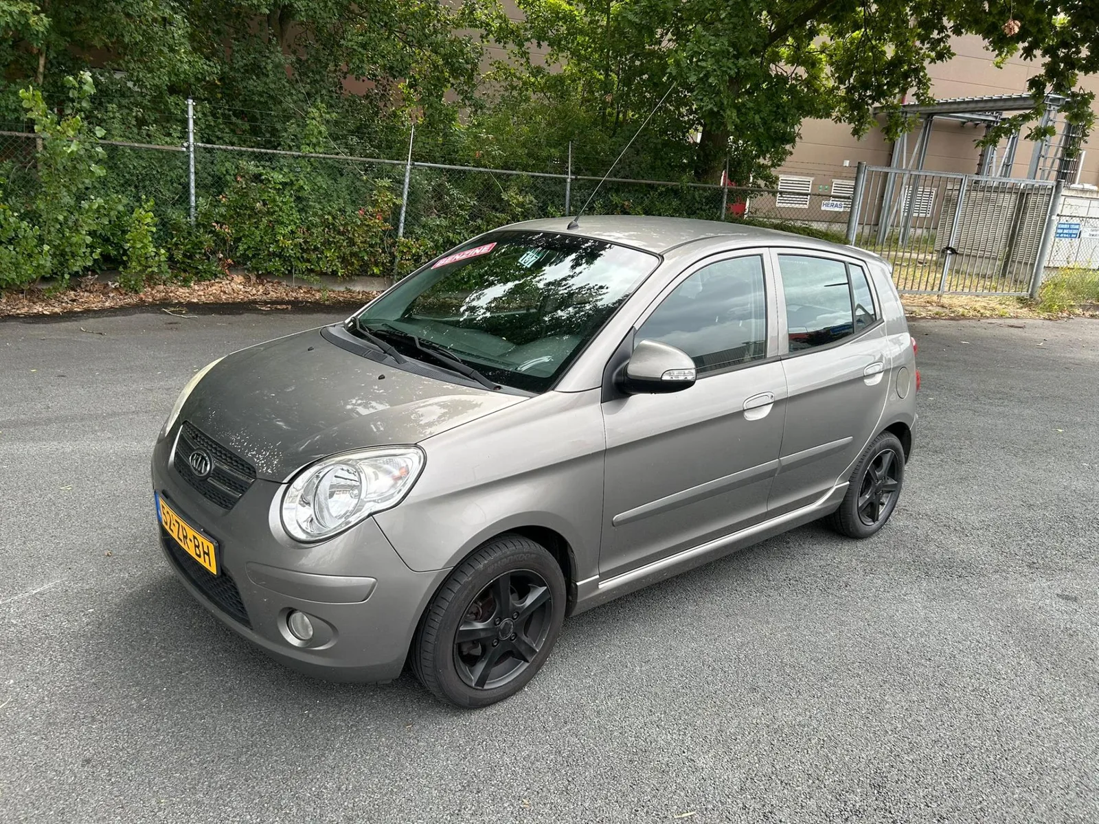 Kia Picanto (2008) — foto 1