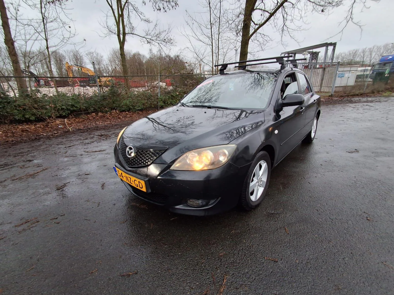 Mazda 3 (2004) — foto 1