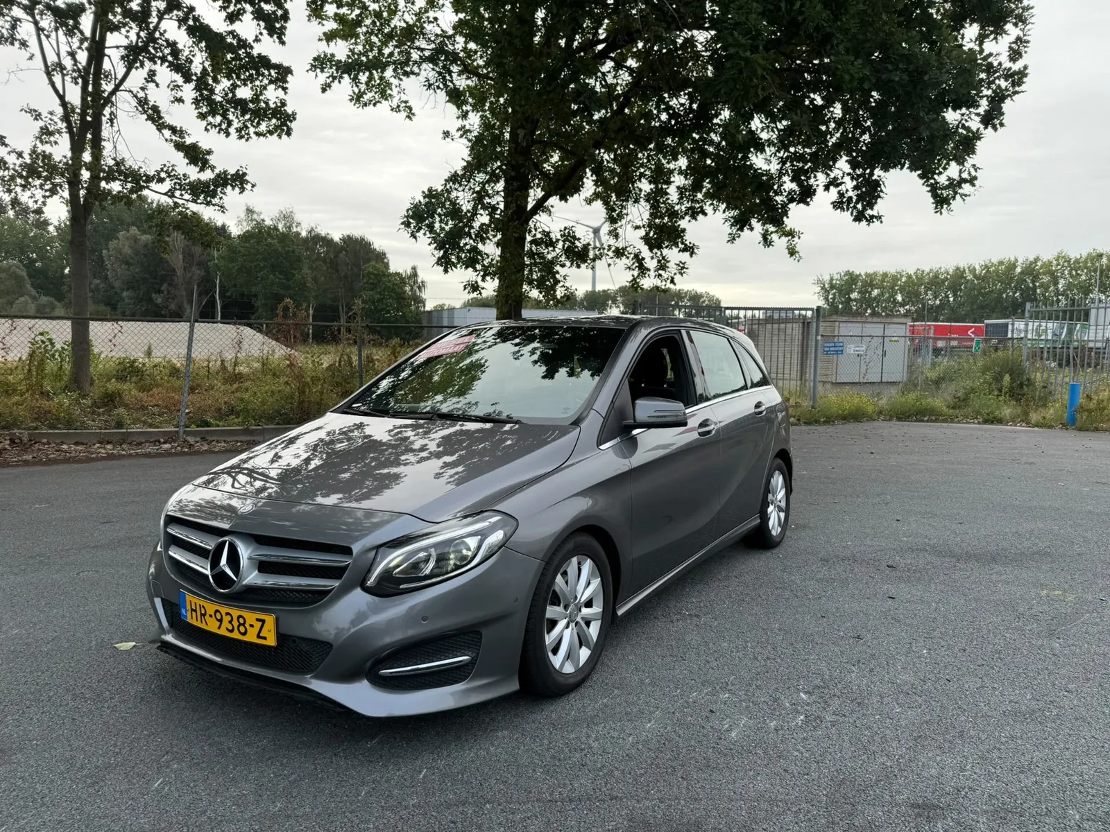 Mercedes-Benz B-Klasse (2015) — foto 1