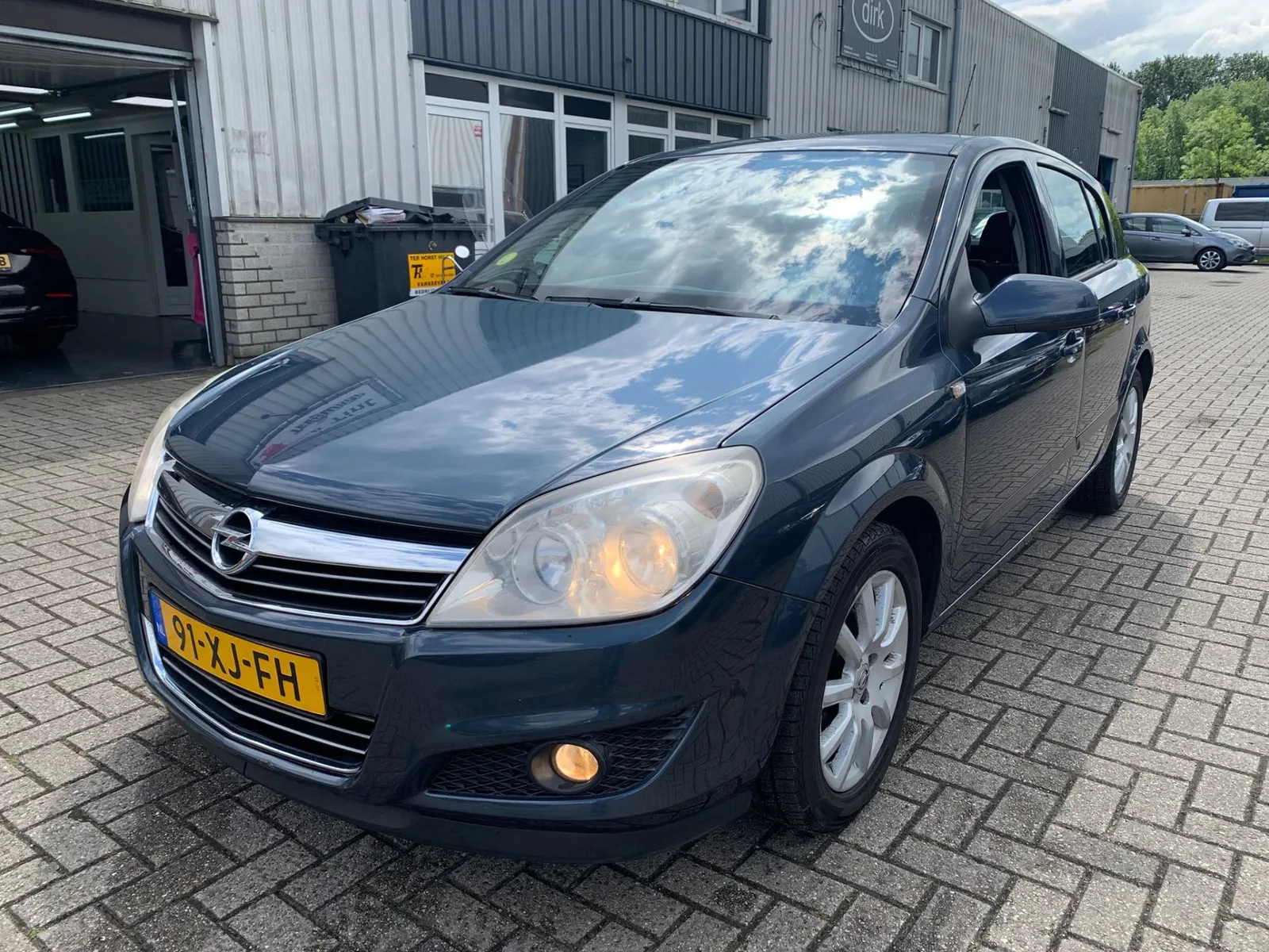 Opel Astra (2007) — foto 1
