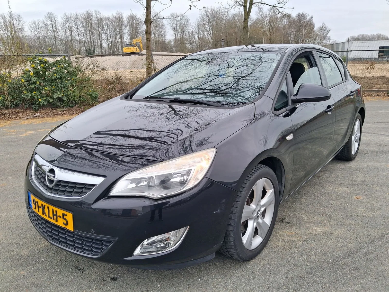 Opel Astra (2010) — foto 1