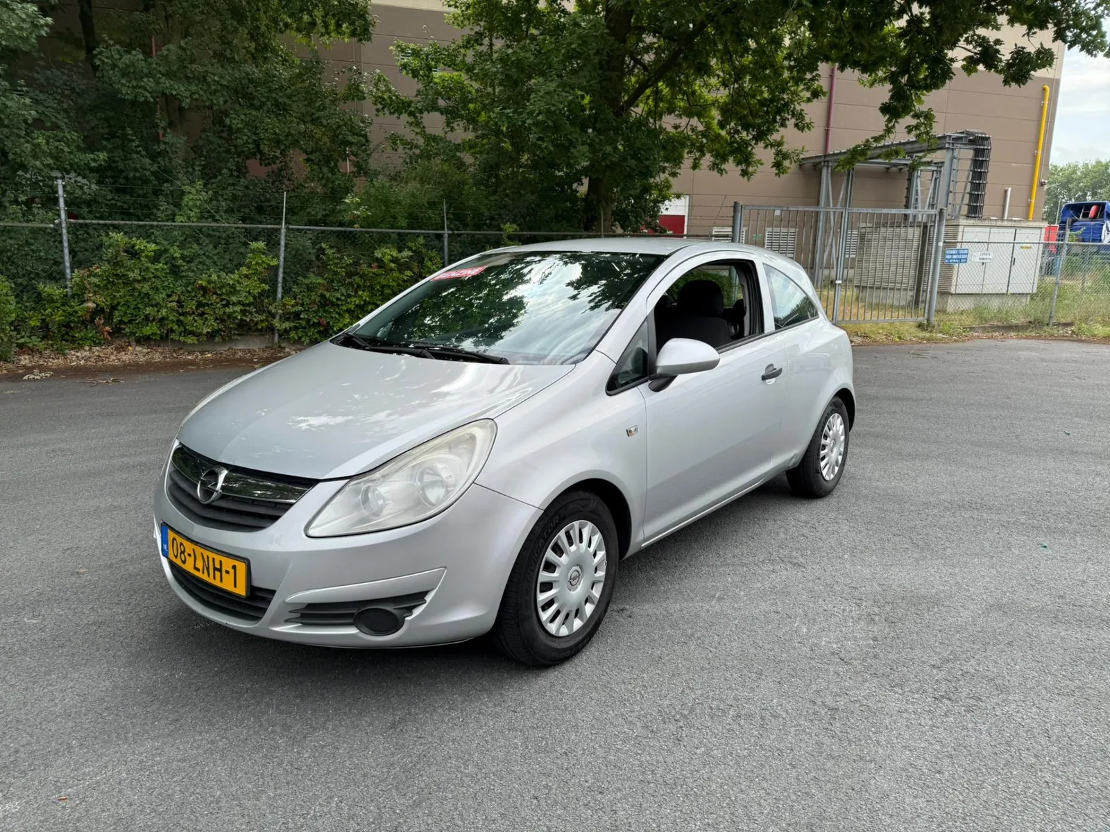 Opel Corsa (2010) — foto 1