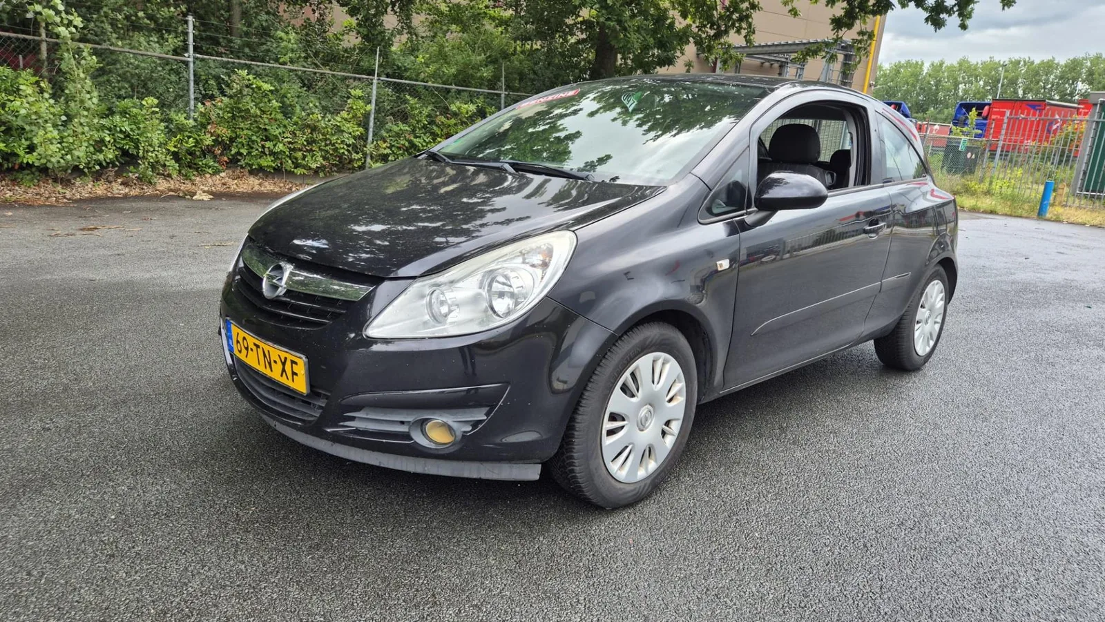 Opel Corsa (2006) — foto 1