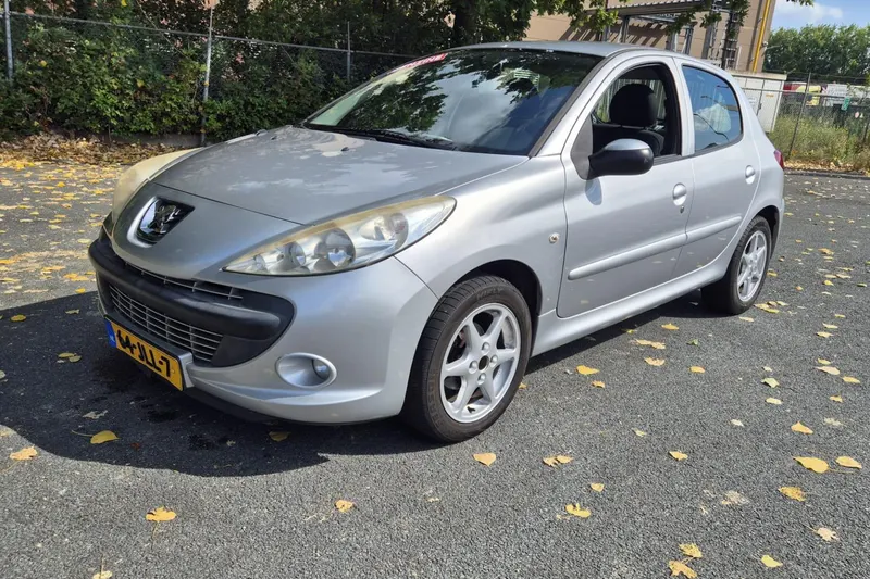 Peugeot 206+ (2009)