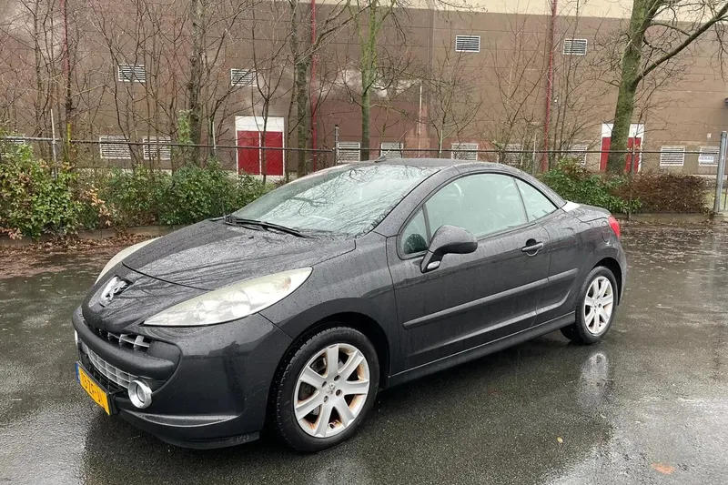 Peugeot 207 (2008)
