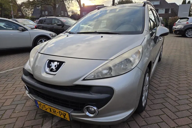 Peugeot 207 (2007)
