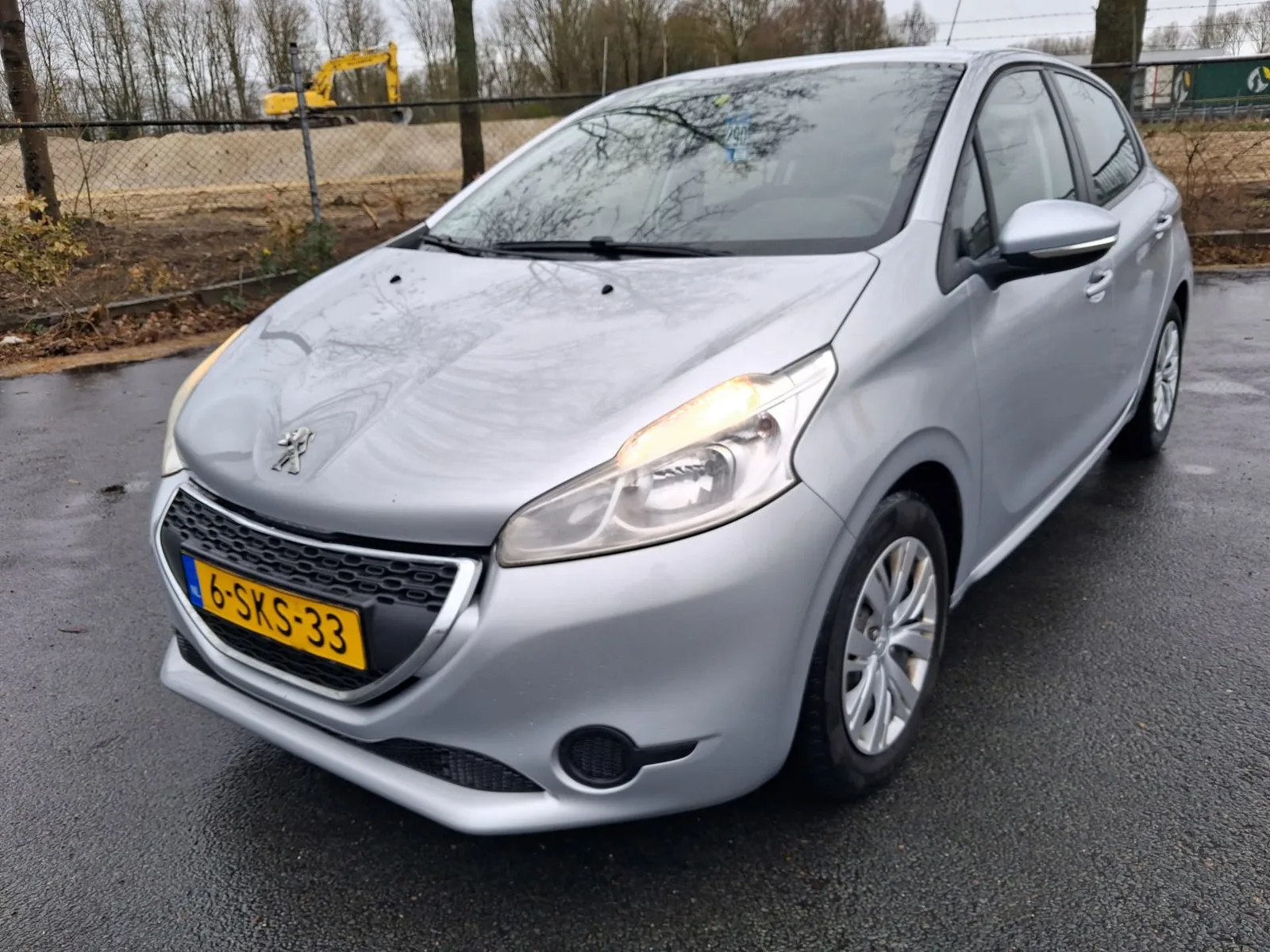 Peugeot 208 (2013) — foto 1