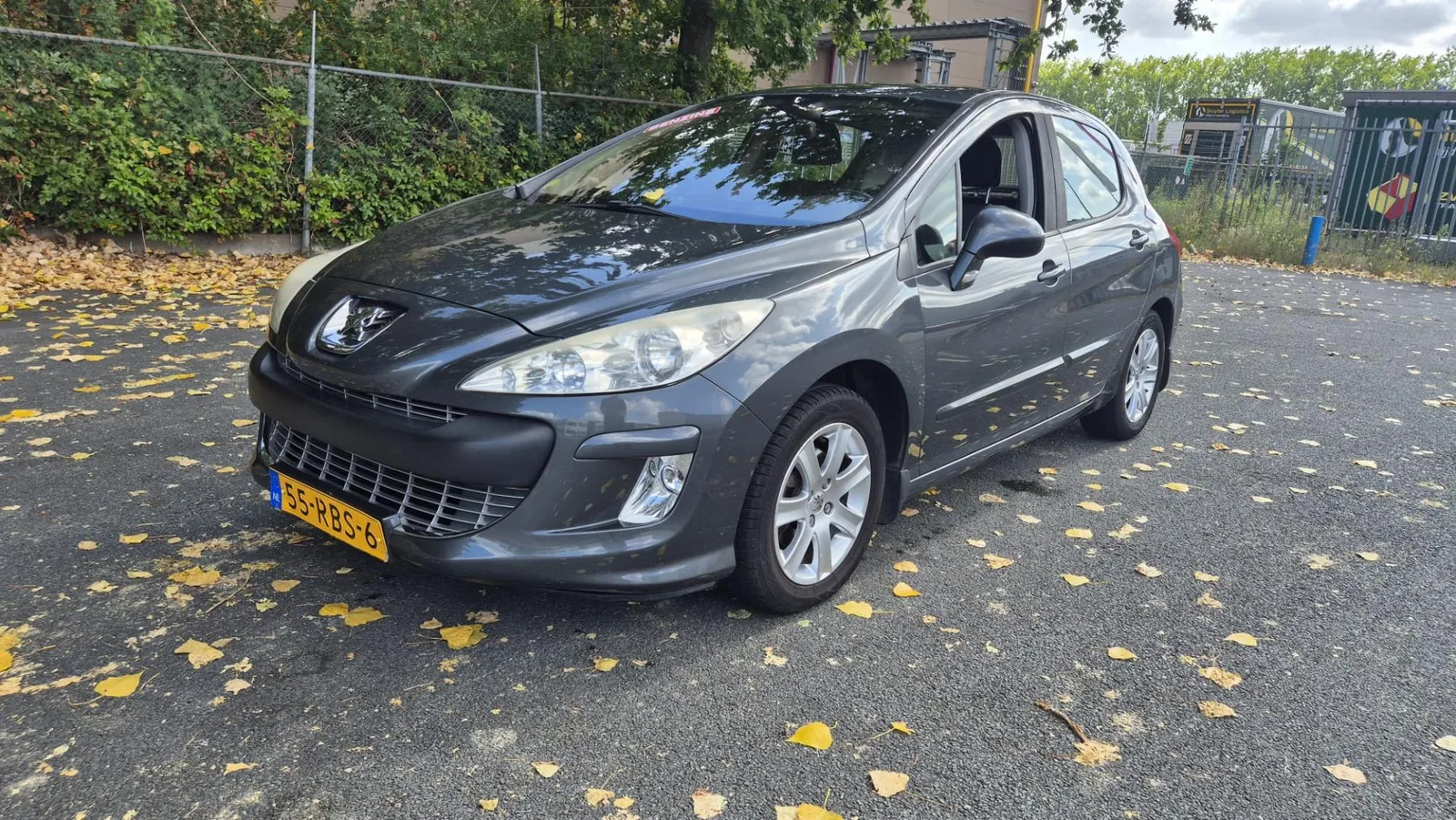 Peugeot 308 (2008) — foto 1