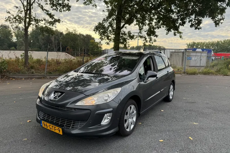 Peugeot 308 (2008)