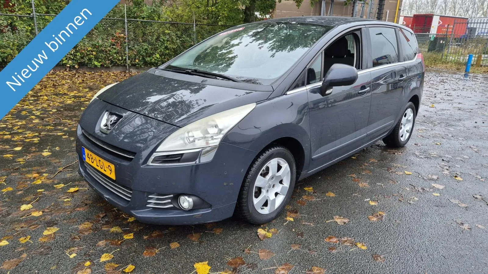 Peugeot 5008 (2010) — foto 1