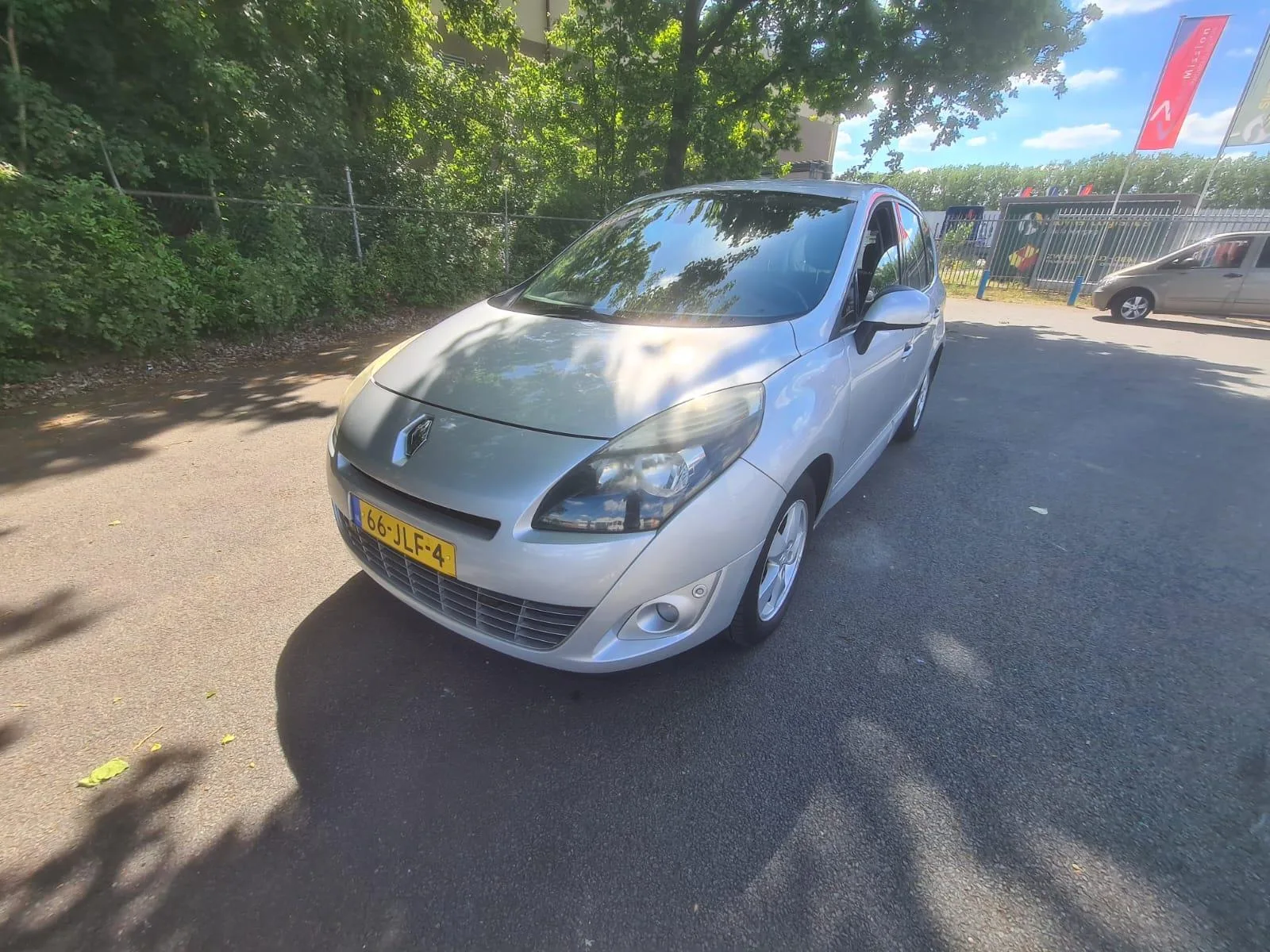 Renault Grand Scénic (2009) — foto 1