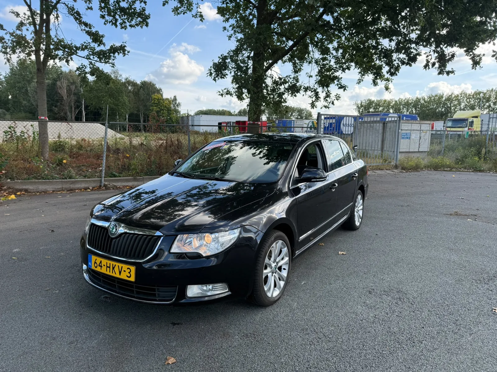 Škoda Superb (2009) — foto 1
