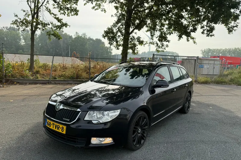 Škoda Superb (2012)