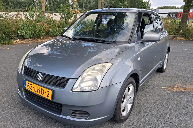 Suzuki Swift (2005)