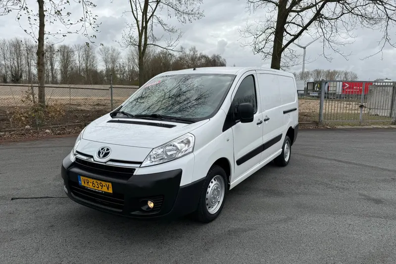 Toyota ProAce (2015)