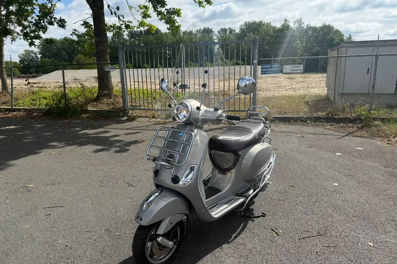 Piaggio LX (2013)