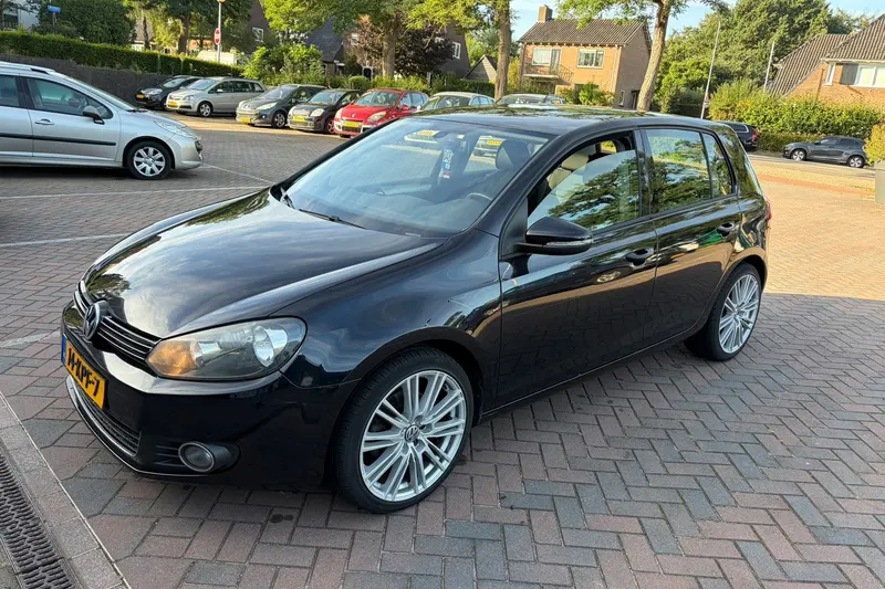 Volkswagen Golf (2010)
