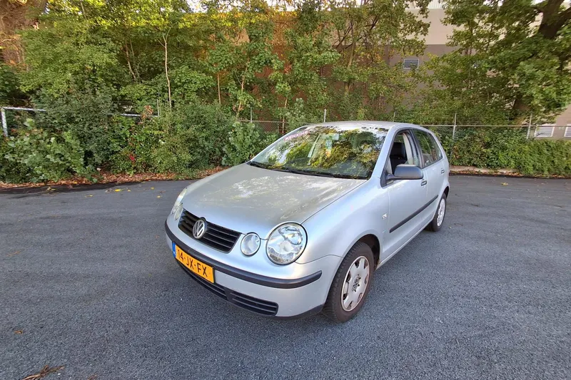 Volkswagen Polo (2002)