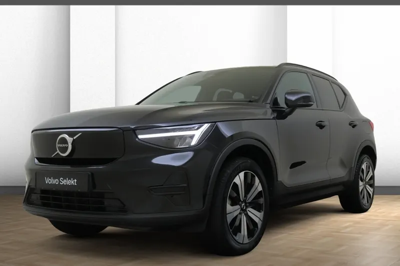 Volvo XC40 (2023)