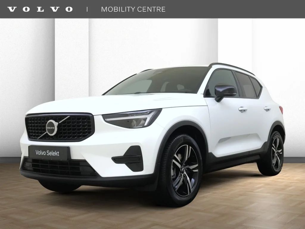 Volvo XC40 (2026) — foto 1