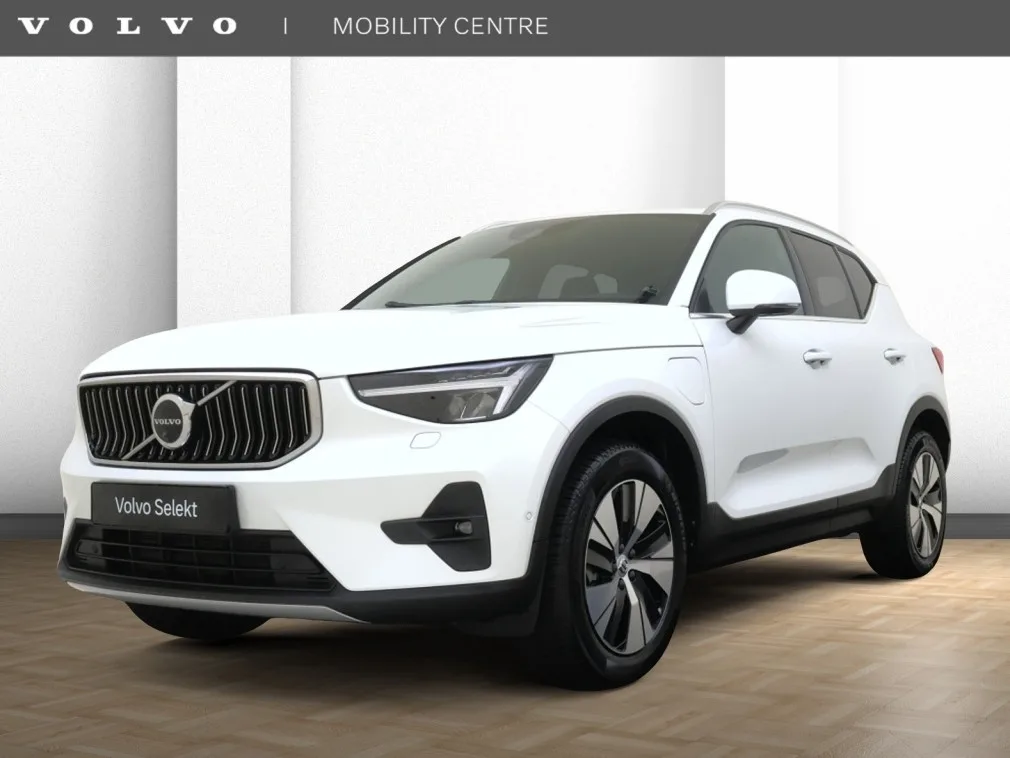 Volvo XC40 (2023) — foto 1