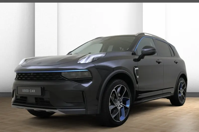 Lynk & Co 01 (2022)