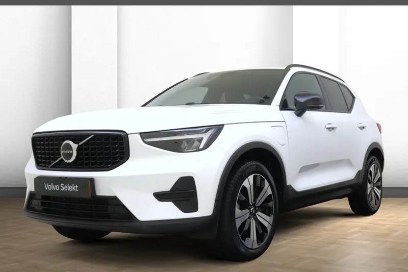 Volvo XC40 (2023)