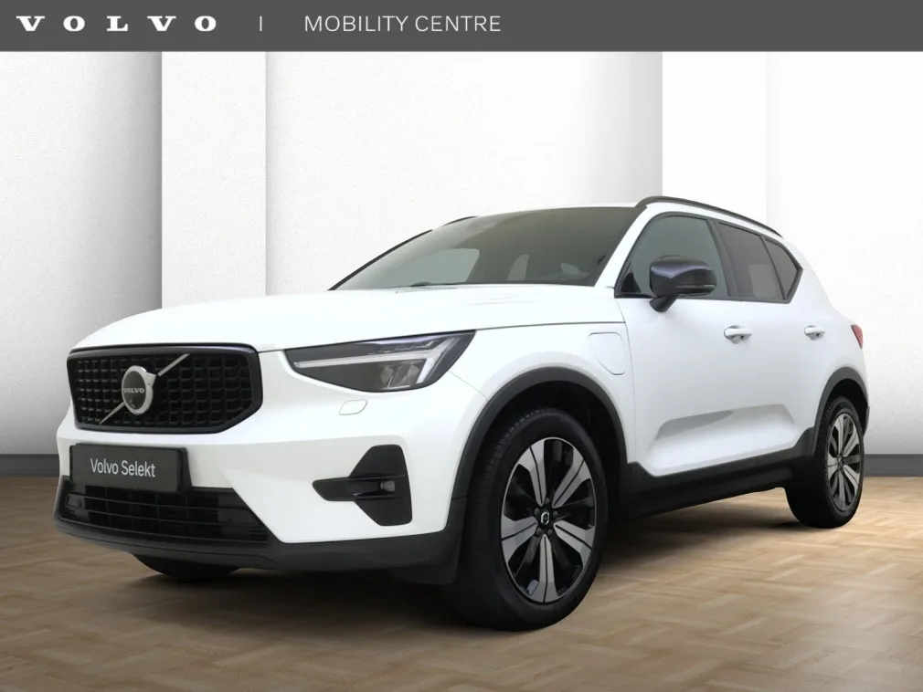 Volvo XC40 (2023) — foto 1