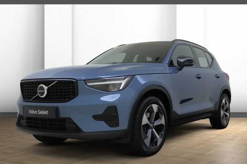 Volvo XC40 (2025)