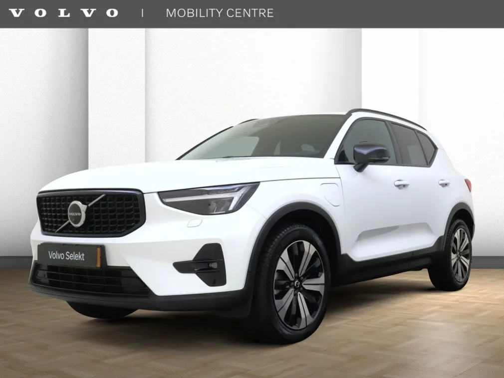 Volvo XC40 (2023) — foto 1