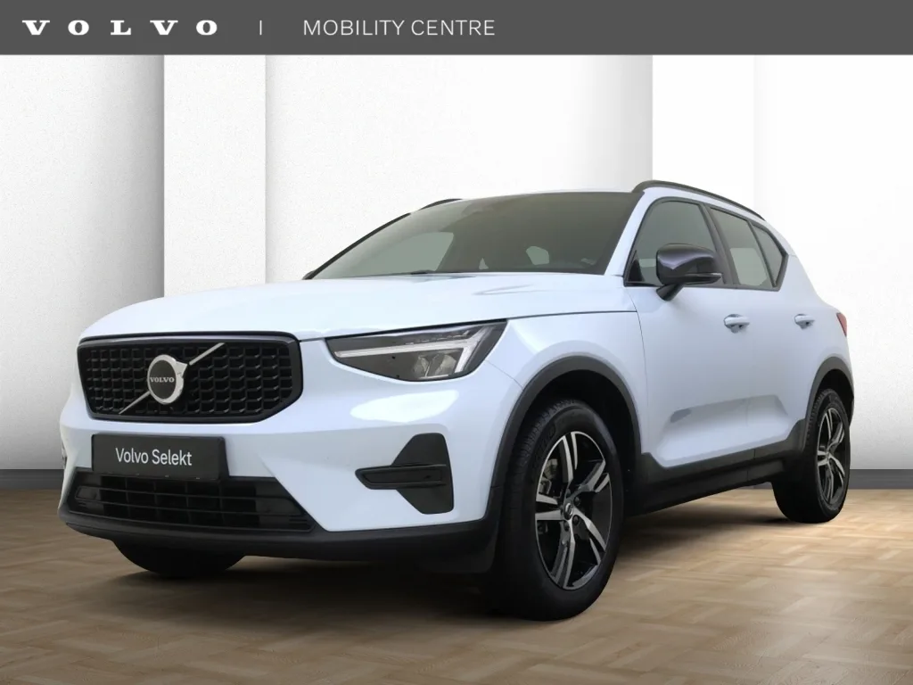 Volvo XC40 (2026) — foto 1