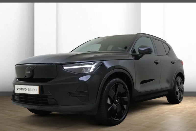 Volvo EX40 (2025)