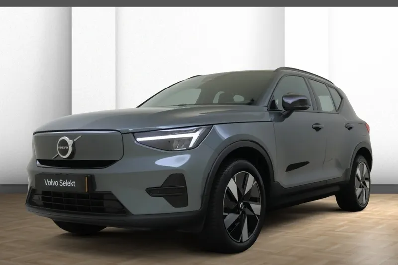 Volvo EX40 (2025)