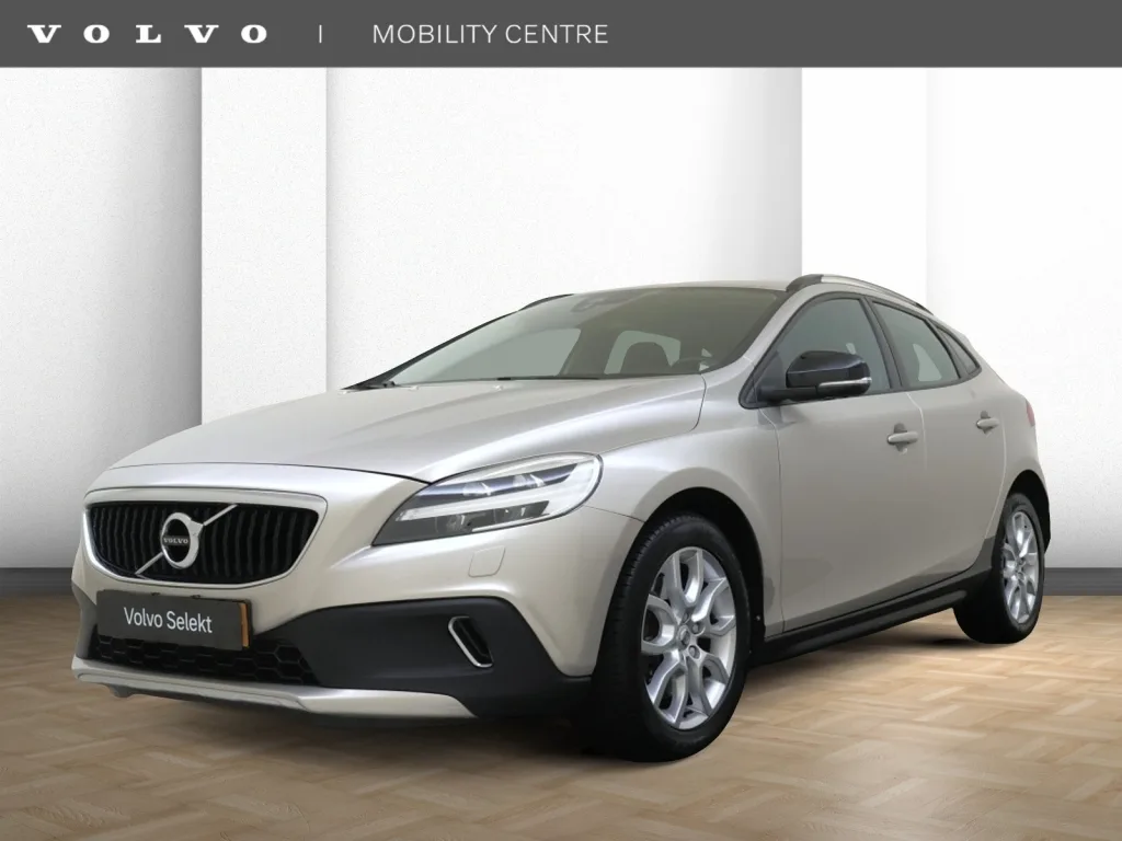 Volvo V40 Cross Country (2017) — foto 1