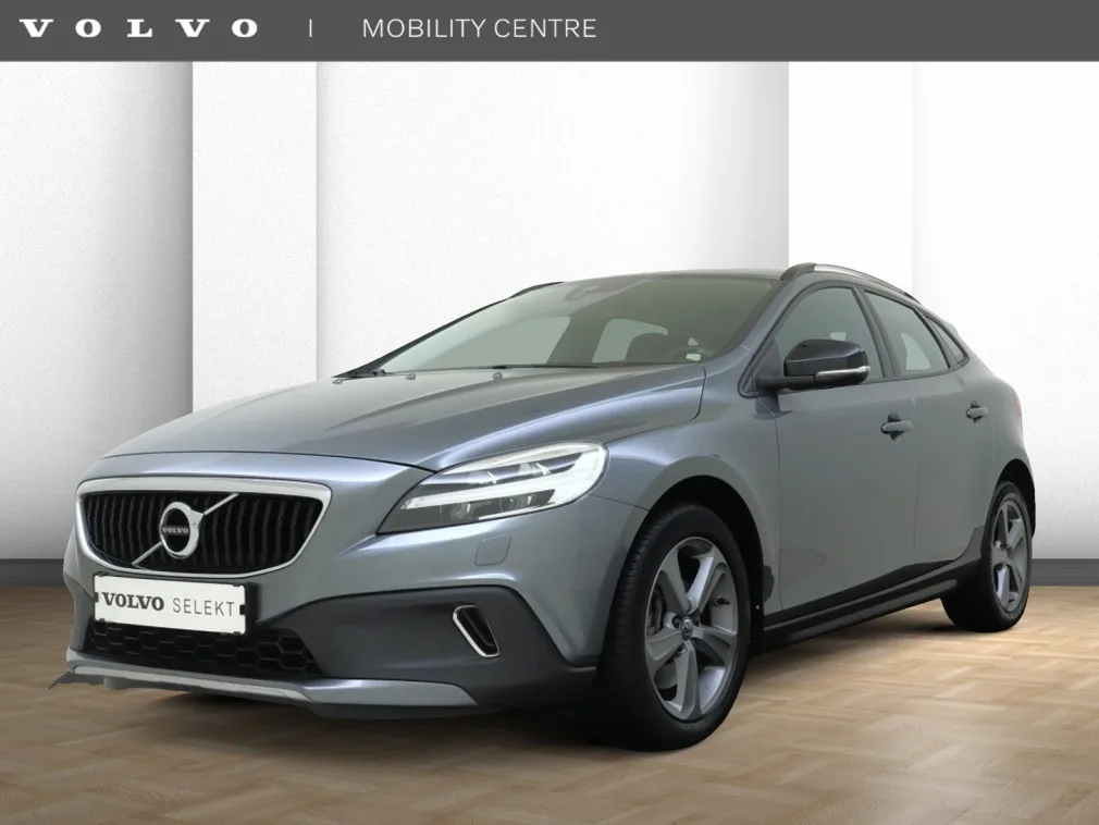 Volvo V40 Cross Country (2017) — foto 1